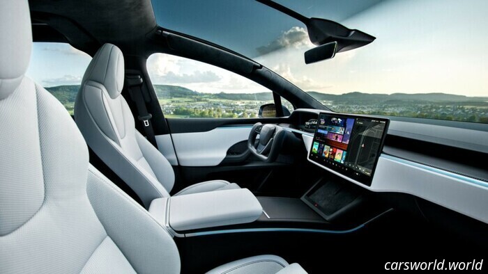 Come aprire le porte di una Tesla senza corrente in caso di emergenza | Carscoops